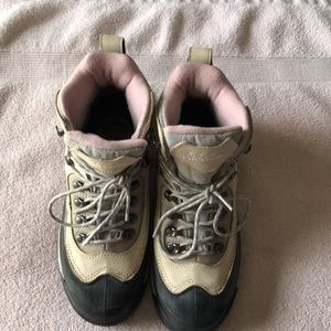 Cabelas women winter boots size 9.5